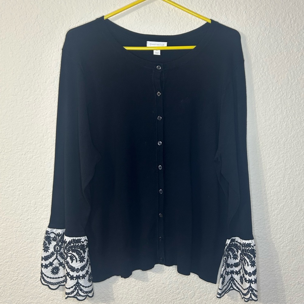 Charter Club Black Top with White Lace Cuffs Plus Size XL Business Casual Office